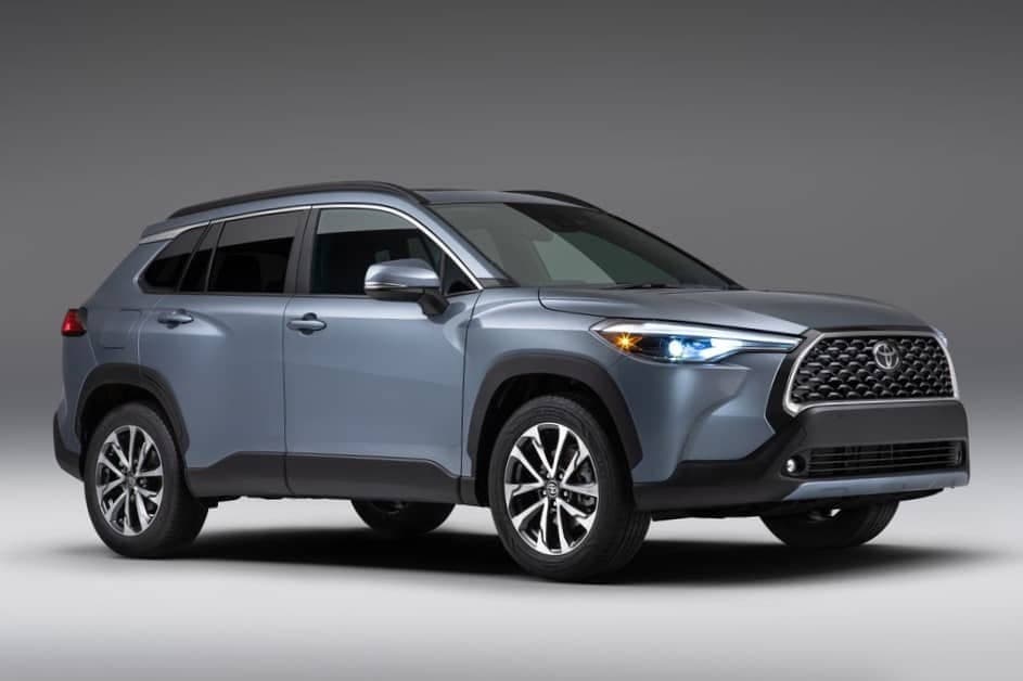 أسعار تويوتا كورولا كروس أوفر موديل 2022 ومواصفاتها