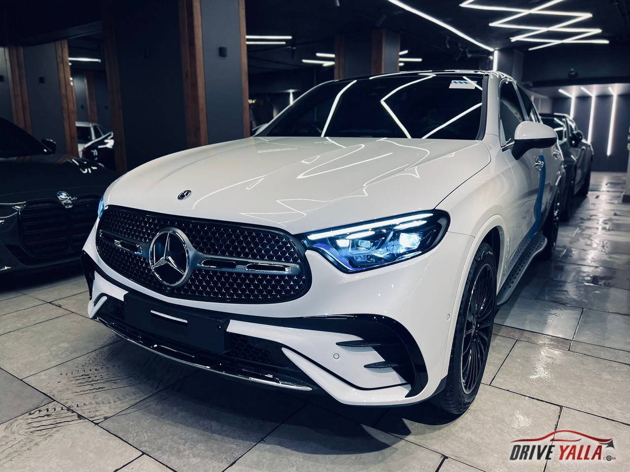 Mercedes GLC 300 كاش او قسط زيرو موديل السنة